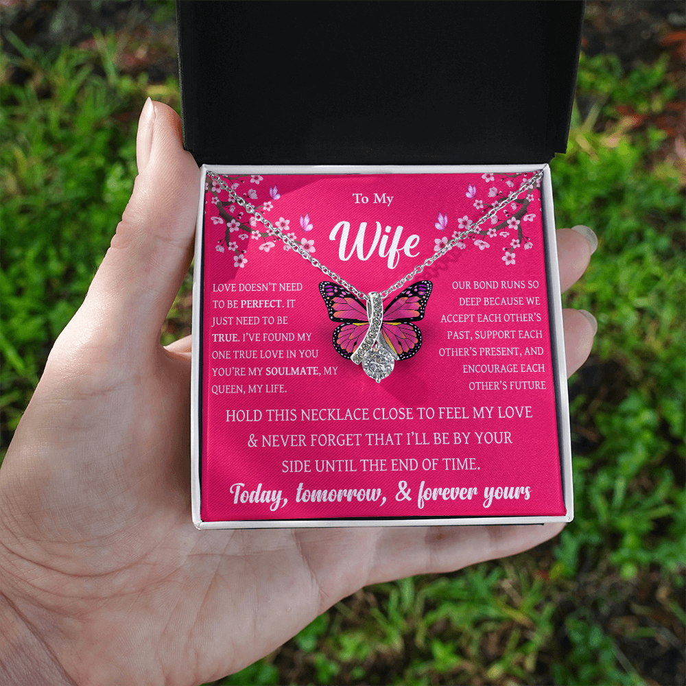 Wife- Alluring Beauty Necklace